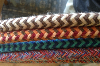  Halsring von Brockamp (MOMENTAN IN SCHWARZ, SCHWARZ/WEISS, REGENBOGEN, SCHWARZ/WEISS/BLAU, BEIGE/BRAUN)